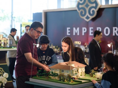 Emperor  158